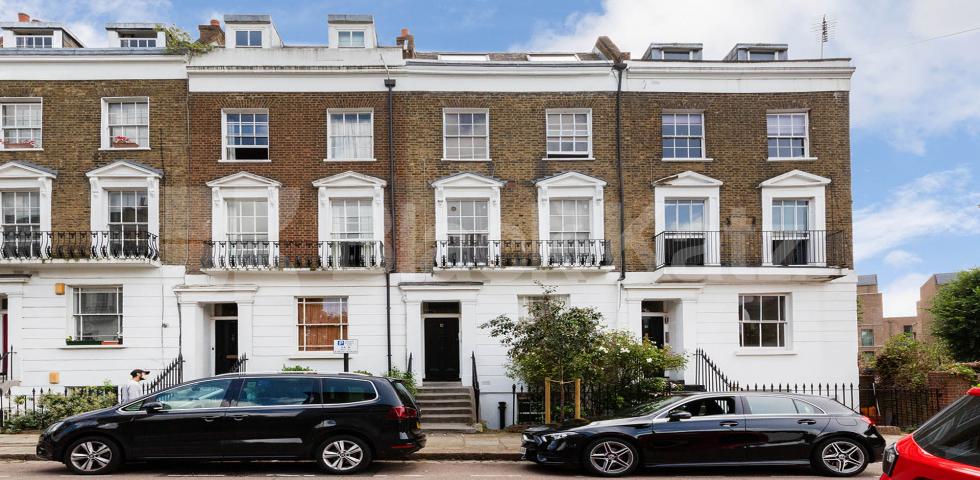 Stunning spacious one bed in Camden with a modern kitchen and bathroom Stratford Villas, Camden Square